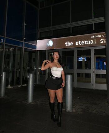 Full leaked Sabrina pezeshkian private photo