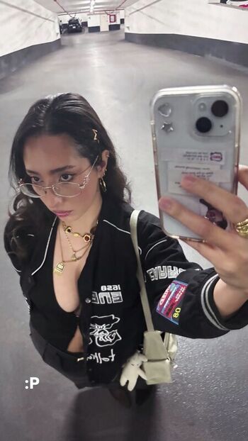 Full leaked Sabrina pezeshkian private photo