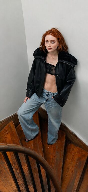 Full leaked Sadie sink private photo