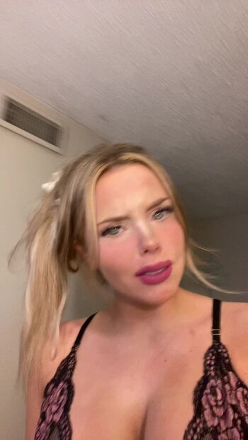 Full leaked Sadiebaby private photo