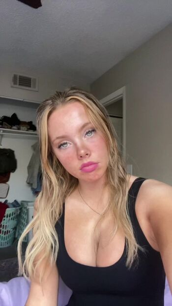 Full leaked Sadiebaby private photo