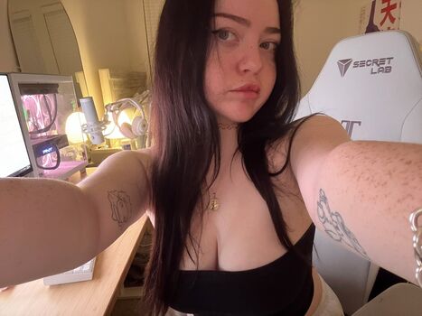 Full leaked Saikui private onlyfans photo