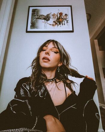 Full leaked Sailorbeeee private photo