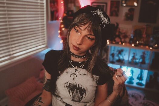 Full leaked Sailorbeeee private photo