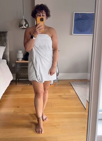 Full leaked Saira khan page private onlyfans photo