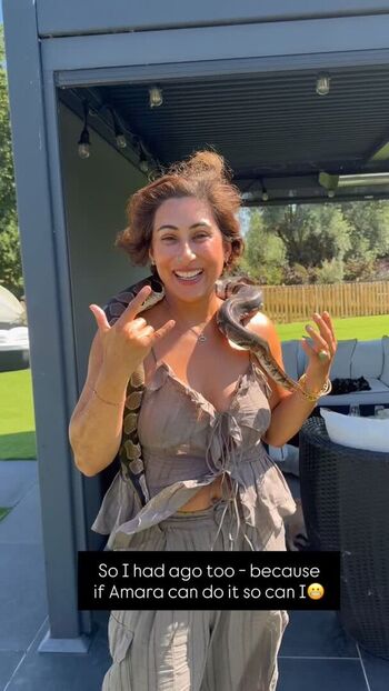 Full leaked Saira khan private photo