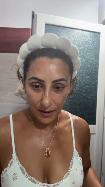 Full leaked Saira khan private photo