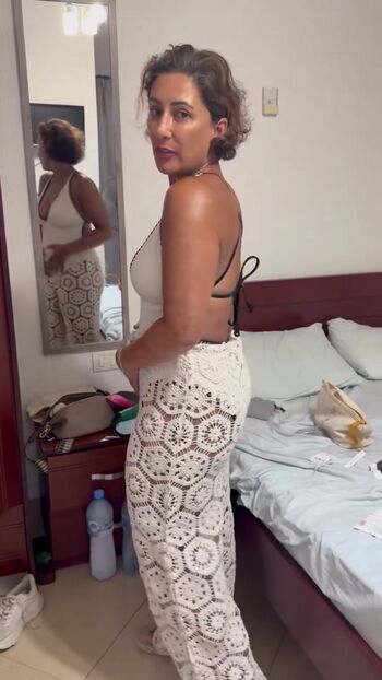Full leaked Saira khan private photo