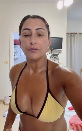 Full leaked Saira khan private photo
