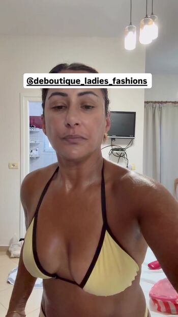 Full leaked Saira khan private photo