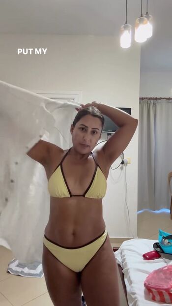 Full leaked Saira khan private photo