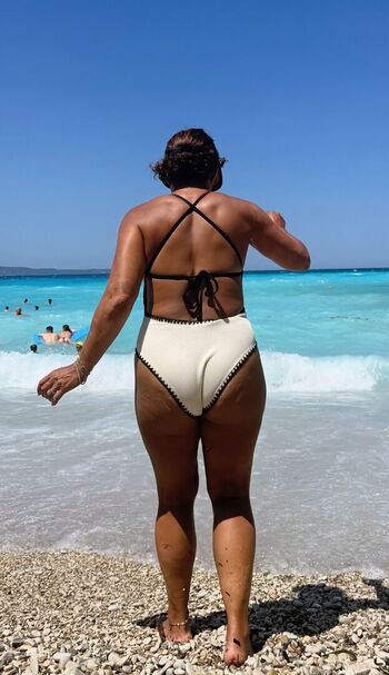 Full leaked Saira khan private photo