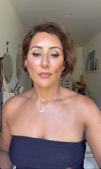 Full leaked Saira khan private photo