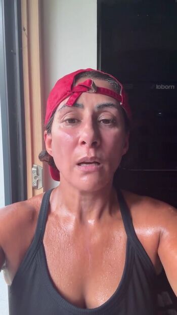 Full leaked Saira khan private photo