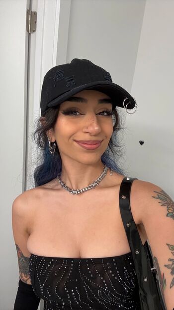 Full leaked Saira rose private photo