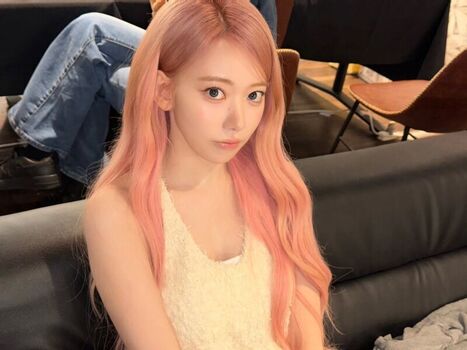 Full leaked Sakura miyawaki private photo