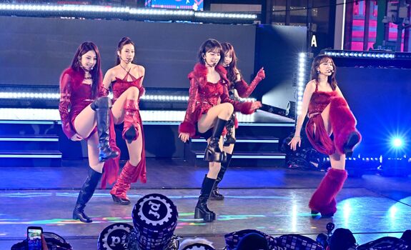 Full leaked Sakura miyawaki page private onlyfans photo