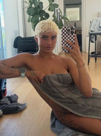 Full leaked Salah brooks page private onlyfans photo