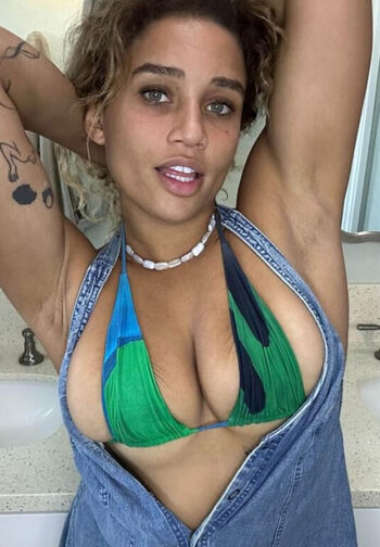 Full leaked Salah brooks private photo