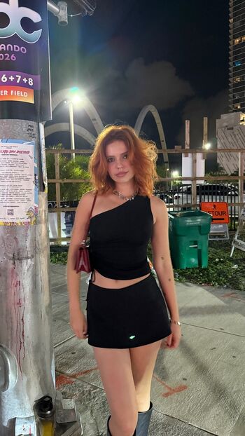 Full leaked Salem ilese private onlyfans photo