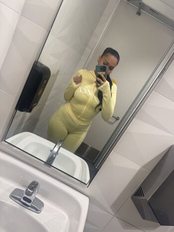 Full leaked Salemkindabased private photo
