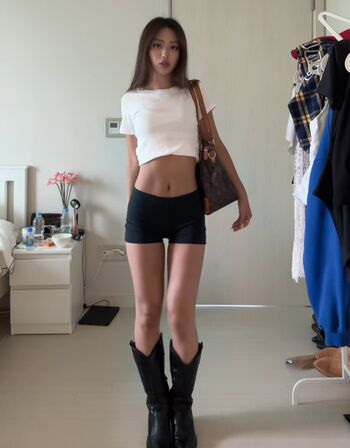 Full leaked Sally lee private photo