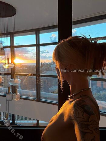 Full leaked Sallydinosaur private onlyfans photo