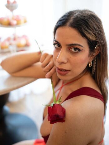 Full leaked Salma hindy private onlyfans photo