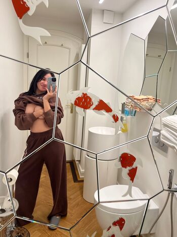 Full leaked Saltybrat private onlyfans photo