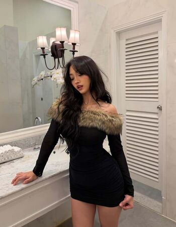 Full leaked Salysaouk page private onlyfans photo