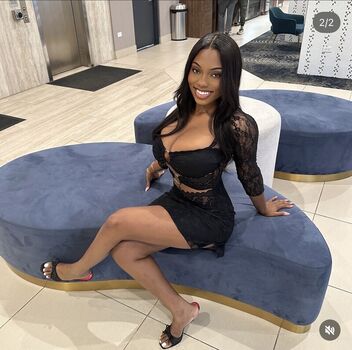 Samantha Marie