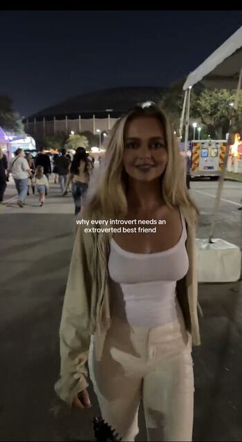 Samantha Riehl