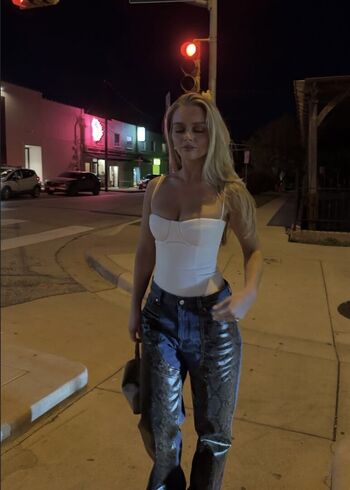 Samantha Riehl