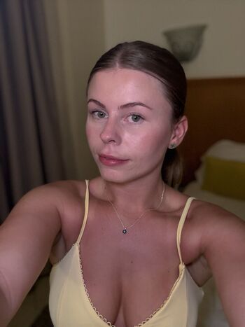 Full leaked Samantha s library page private photo