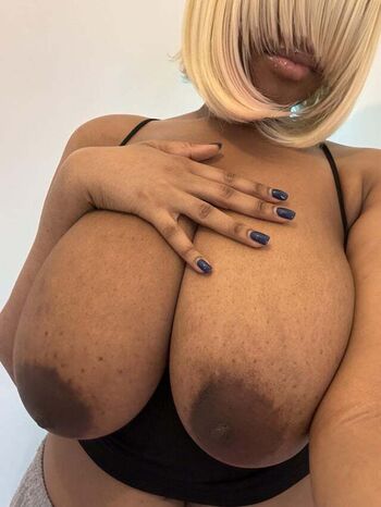 Samanthabigtits