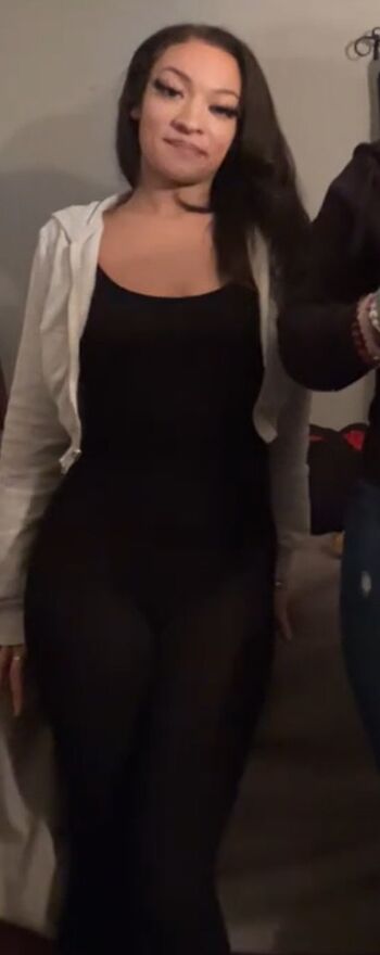Full leaked Samara maurisa private photo