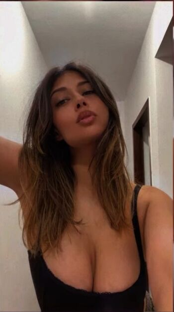 Full leaked Sameeabangera private photo