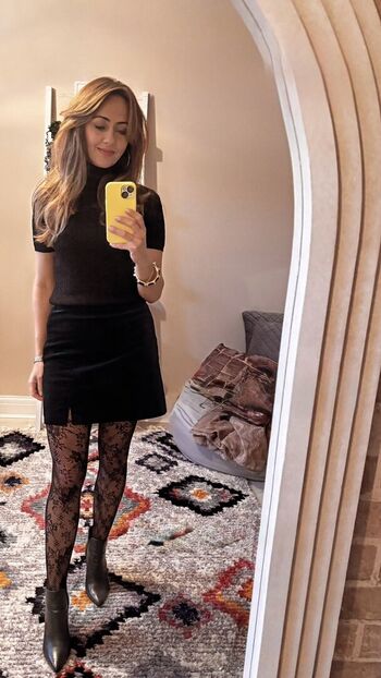 Full leaked Samia ghadie private onlyfans photo