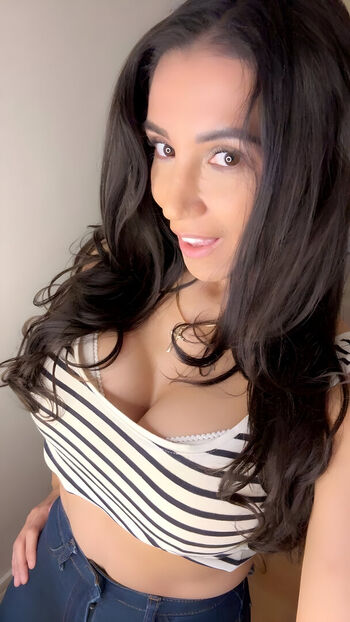 Full leaked Samia la patriote private photo
