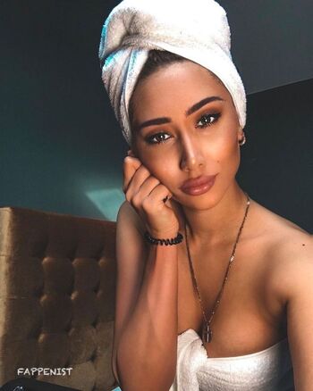 Full leaked Samira klampfl private onlyfans photo