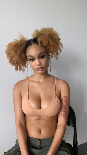 Full leaked Samone private photo