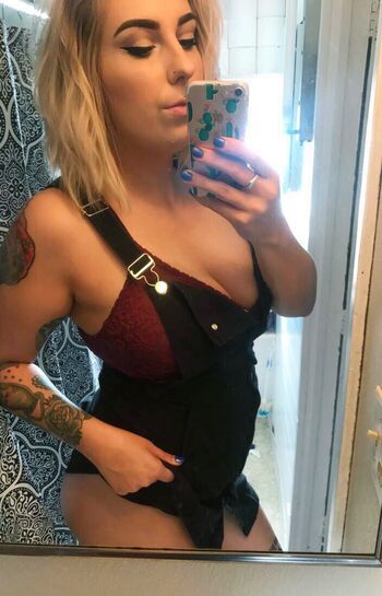 Full leaked Samsmithdoesmyhair private onlyfans photo