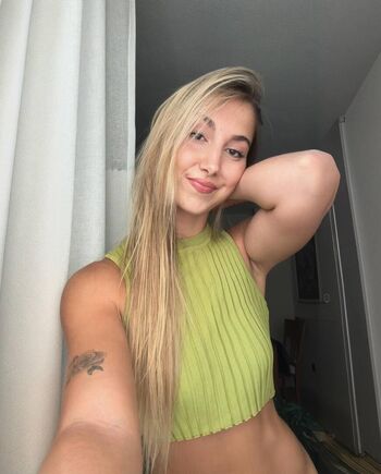 Full leaked Sandractive private photo