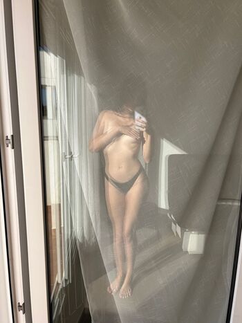 Full leaked Sandralyd private onlyfans photo