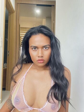 Full leaked Sangeeethaa private photo