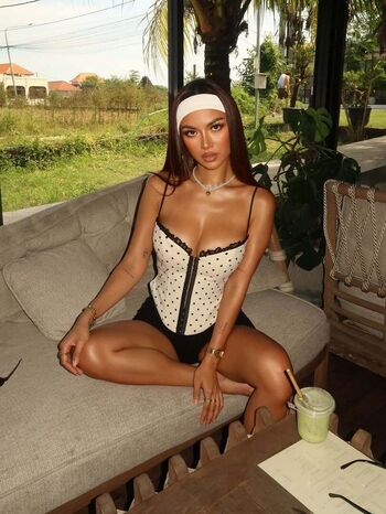 Full leaked Sanly liu private onlyfans photo