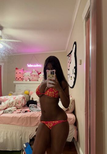 Full leaked Santassweetest private photo