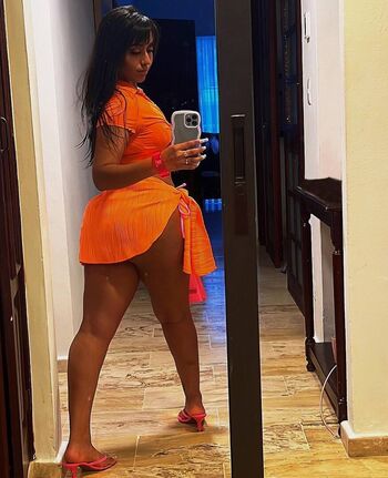 Full leaked Sanu xo private onlyfans photo