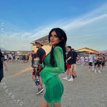 Full leaked Sara arslan private onlyfans photo