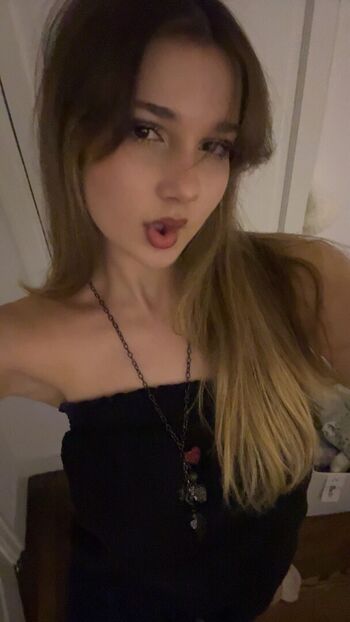 Full leaked Sara dobrik private onlyfans photo